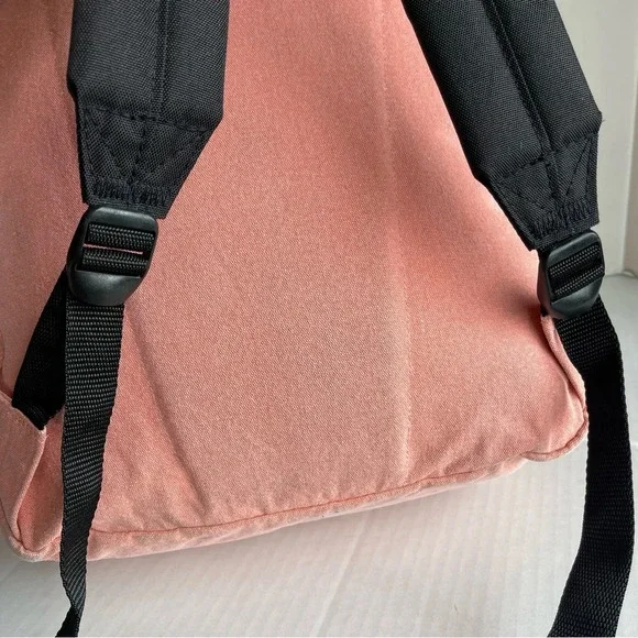 Vans Back Pack . - Picture 17 of 17